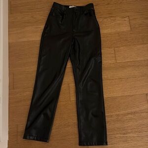 Abercrombie & Fitch 90's straight ultra high rise (size 4) black vegan leather